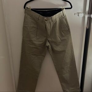 Croft & Barrow Men's Khaki Chinos